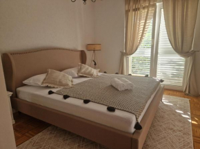 della apartments